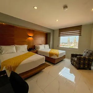 Dali Plaza Ejecutivo Hotell